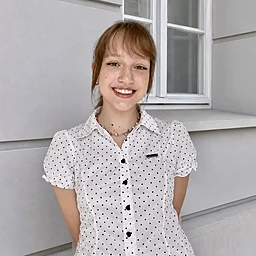 Emma LukowskaProfile Picture