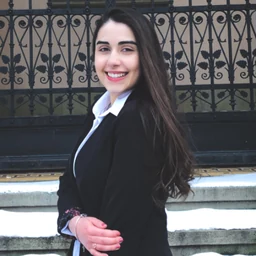 Lara Maria GuedesProfile Picture