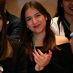 Maria  PandriaProfile Picture