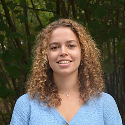 Bente Van der SchootProfile Picture