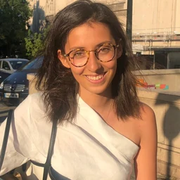 Mélissa TanjiProfile Picture