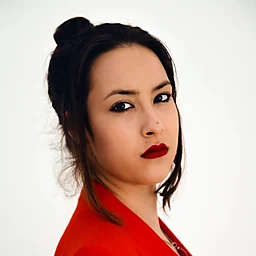 Tamara LehoczkyProfile Picture