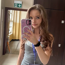 Mia MarkowskaProfile Picture