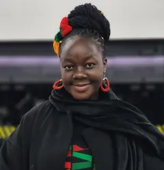 Mthunzi  Lupaka