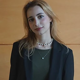 Zehra AkçayProfile Picture