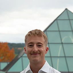 Finn KuwertProfile Picture