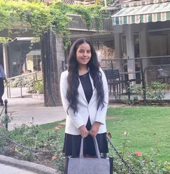 Meera  Swansi