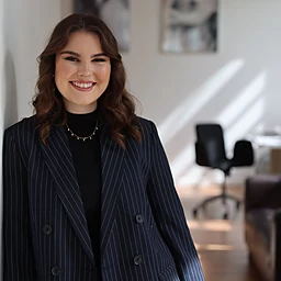 Juline MertenProfile Picture