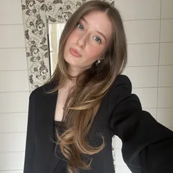 Aleksandra Woźniakowska
