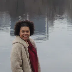 Nora Teuma