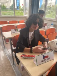 Semanur Çelikten