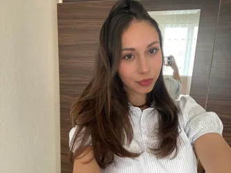 azra yağmur tekkal
