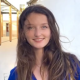 Alice LyskawaProfile Picture