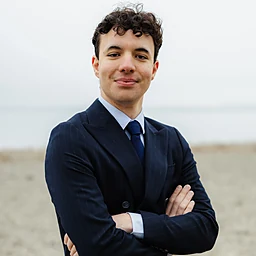 Yannick WölfelProfile Picture