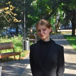 Ula MrózProfile Picture