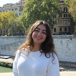 Lusiana VeveirosProfile Picture