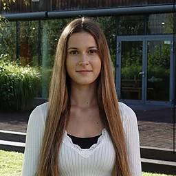 Julia Borowiak Profile Picture