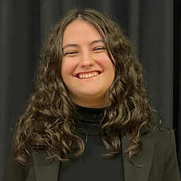 Inês CunhaProfile Picture