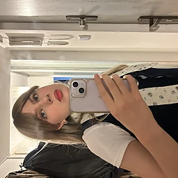 Laura KowalskaProfile Picture