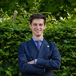Julius SchmidProfile Picture