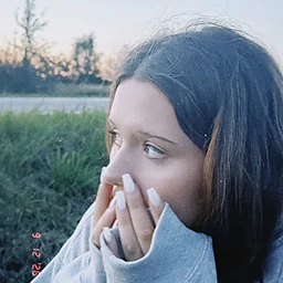 Apolonia DziwinskaProfile Picture