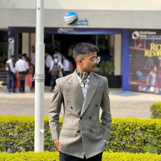 President Qamar Azlaan