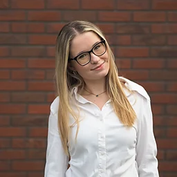 Julia WilmaProfile Picture