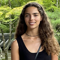Bárbara Pimentel Esteves Mesquitela SantosProfile Picture