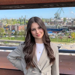 Julia KwoczekProfile Picture