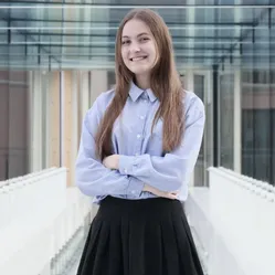 Pola Kurek