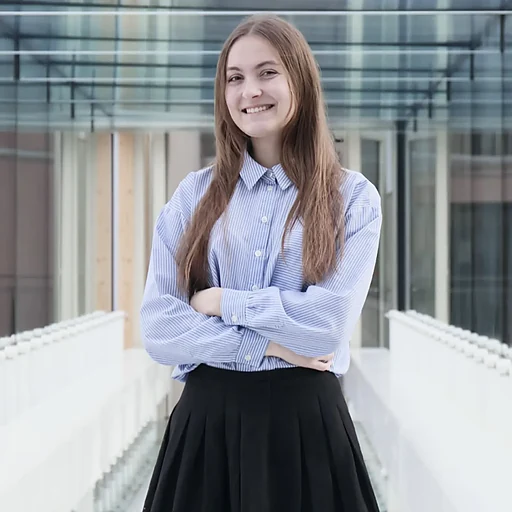 Pola Kurek
