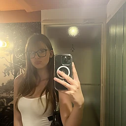 Amelia MiednikProfile Picture