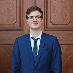 Julian AuertProfile Picture