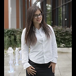 Alexandra BurtonProfile Picture