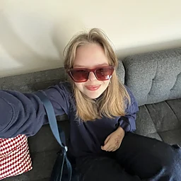 Zofia KozarzewskaProfile Picture