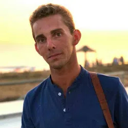 Guillermo Moya Barba